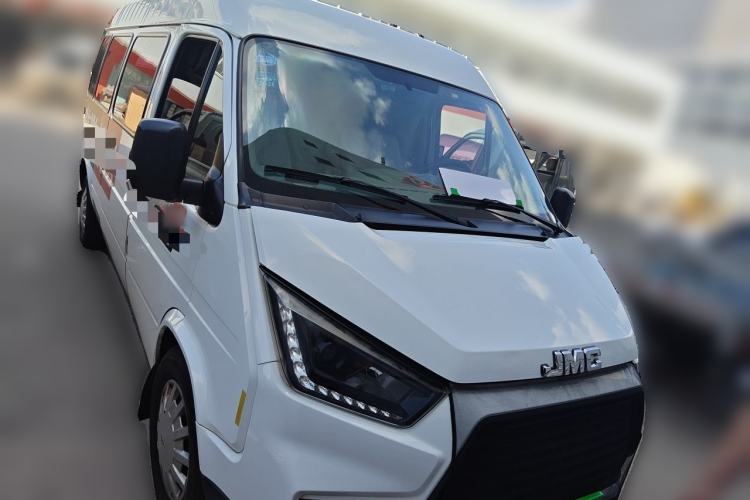 Used JMC Transit 2019 2.8T Commercial Version Long Wheelbase Mid-Roof 6-Seater Rear Single Tire China VI Emission Standard – JX493 Front