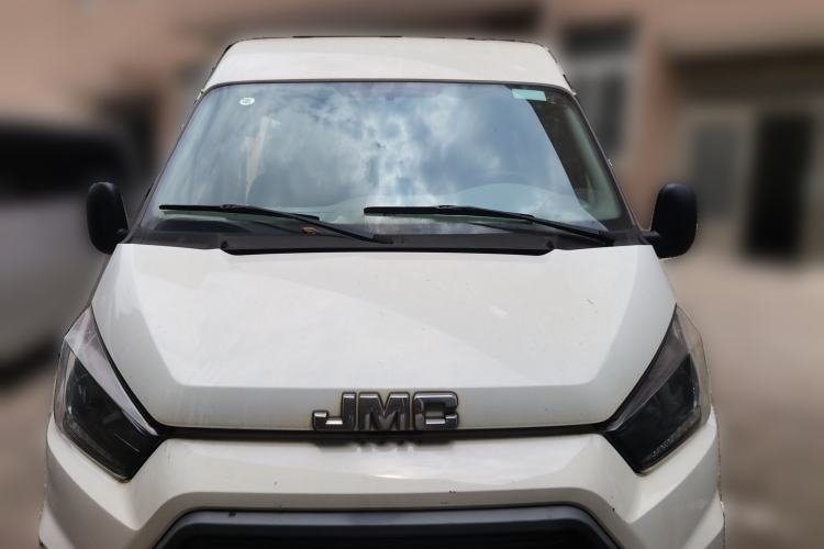 Used JMC Transit 2019 2.8T Commercial Version Intelligent Automatic Transmission Short Wheelbase Mid-Roof Design 6 Seats China VI Emission Standard – JX493 Front