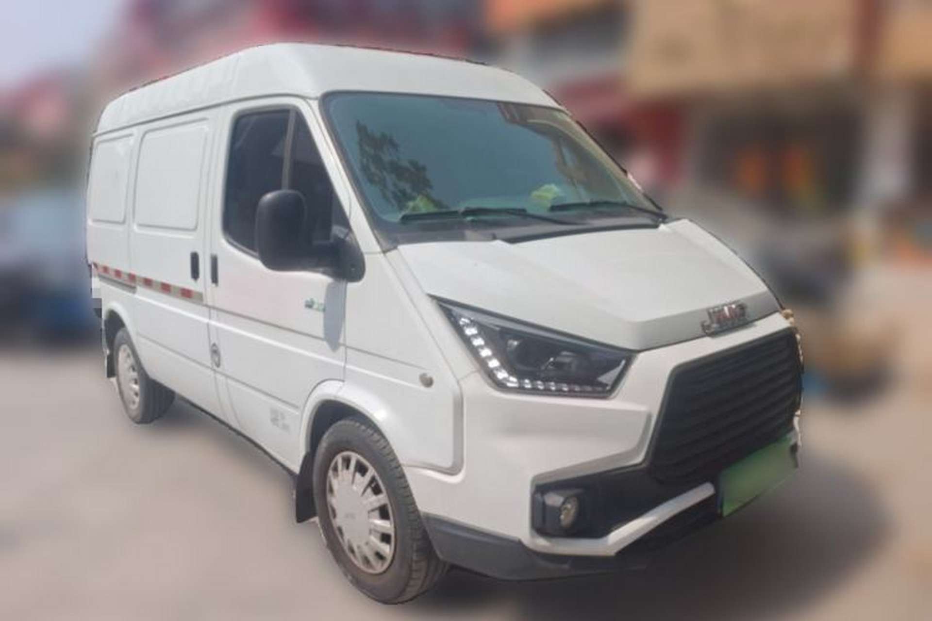 Used JMC Transit 2019 2.8T Commercial Version Short Wheelbase Mid-Roof 3-Seater China VI Standard JX493 Front Right 45 Deg