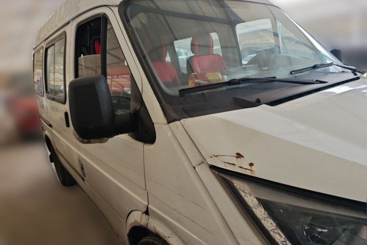 Used JMC Transit 2019 2.8T Commercial Version Short Wheelbase Mid-Roof 6-Seater China VI JX493 Front Right 45 Deg