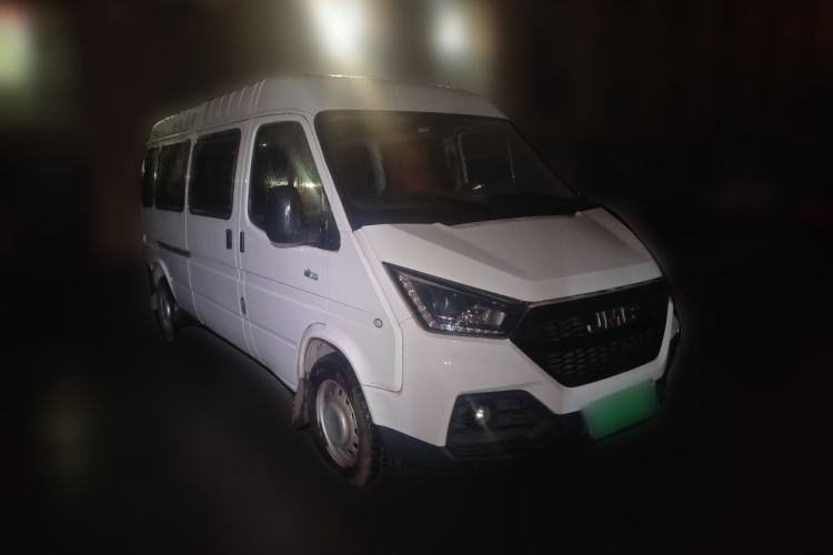 Used JMC Transit 2019 2.8T Commercial Version Long Wheelbase Mid-Roof 6-Seater Rear Single Tire China VI Emission Standard – JX493 Front Right 45 Deg