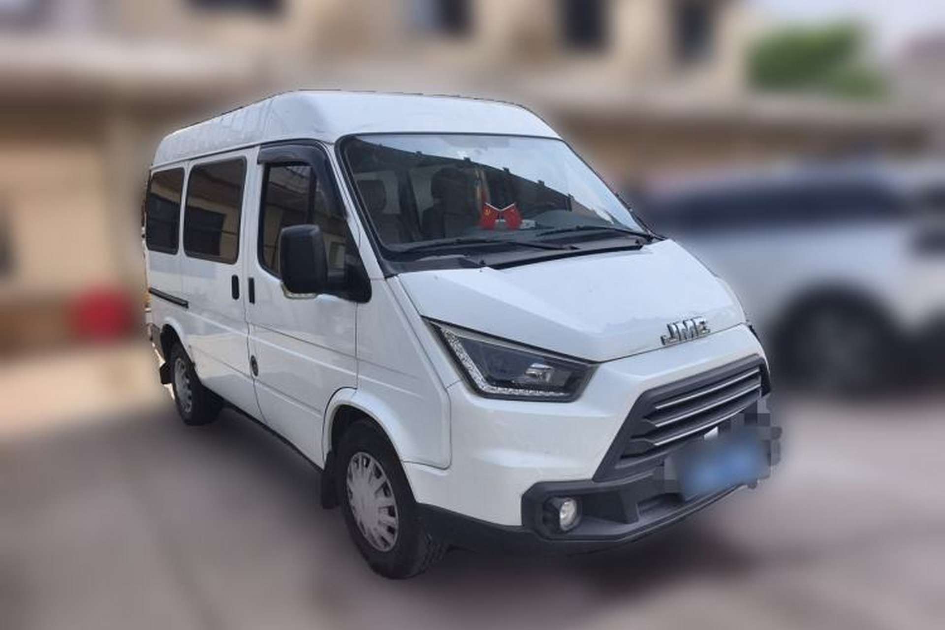 Used JMC Transit 2019 2.8T Commercial Version Short Wheelbase Low Roof 6-Seater China VI Emission Standard JX493 Front Right 45 Deg