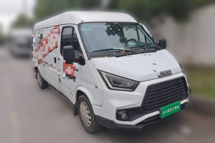 Used JMC Transit 2019 2.8T Commercial Version Long Wheelbase Mid-Roof 3-Seater Rear Single Tire China VI Emission Standard – JX493 Front Right 45 Deg