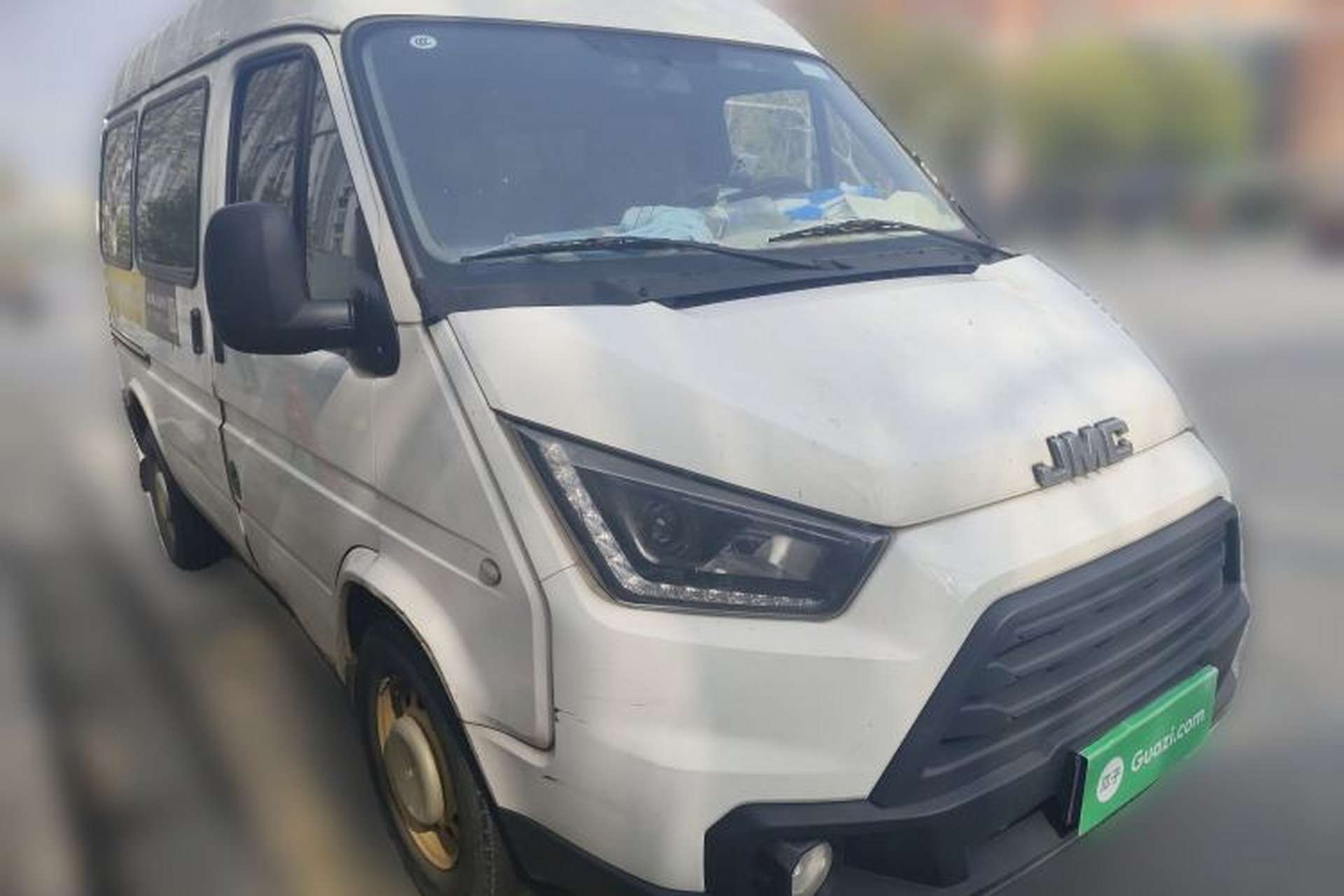 Used JMC Transit 2019 2.8T Commercial Version Short Wheelbase Low Roof 6-Seater China VI Emission Standard JX493 Front Right 45 Deg