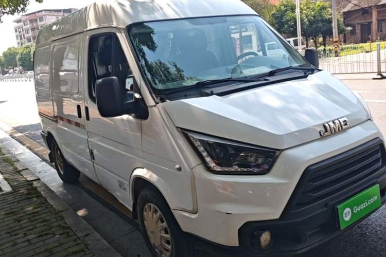 Used JMC Transit 2019 2.8T Commercial Version Short Wheelbase Mid-Roof 3-Seater China VI Standard JX493 Front Right 45 Deg