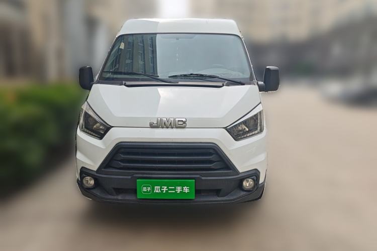Used JMC Transit 2019 2.8T Commercial Version Long Wheelbase Mid-Roof 6-Seater Rear Single Tire China VI Emission Standard – JX493 Front