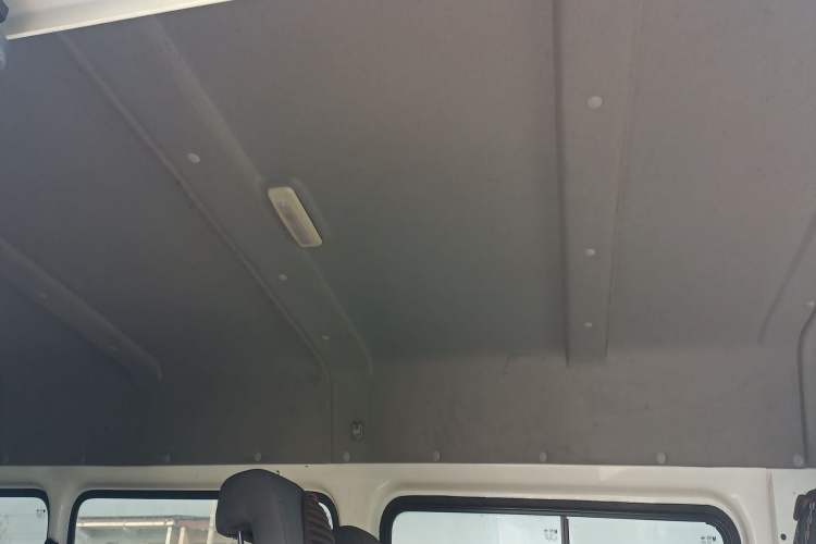 Used JMC Transit 2019 2.8T Commercial Version Intelligent Automatic Transmission Long Wheelbase Mid-Height 6-Seater Rear Single Tire China VI Emission Standard JX493 Headliner