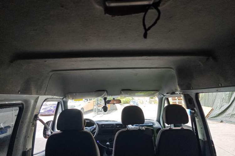 Used JMC Transit 2019 2.8T Commercial Version Short Wheelbase Mid-Roof 6-Seater China VI JX493 Headliner