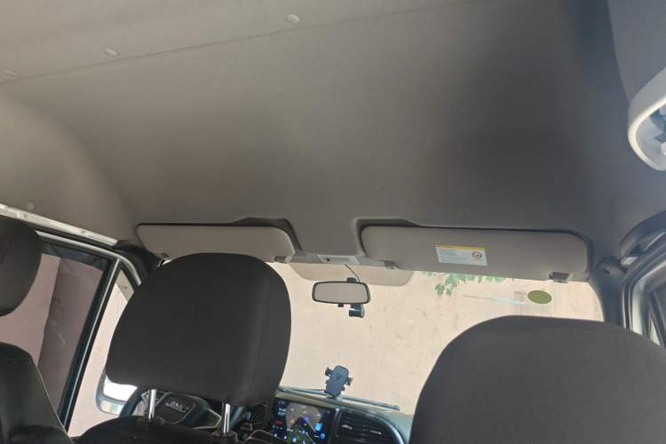 Used JMC Transit 2019 2.8T Commercial Version Short Wheelbase Mid-Roof 6-Seater China VI JX493 Headliner