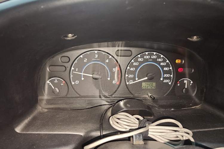 Used JMC Transit 2019 2.8T Commercial Version Long Wheelbase Mid-Roof 6-Seater Rear Single Tire China VI Emission Standard – JX493 Instrument Cluster
