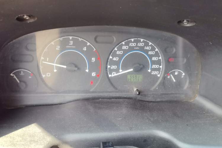Used JMC Transit 2019 2.8T Commercial Version Long Wheelbase Mid-Roof 6-Seater Rear Single Tire China VI Emission Standard – JX493 Instrument Cluster