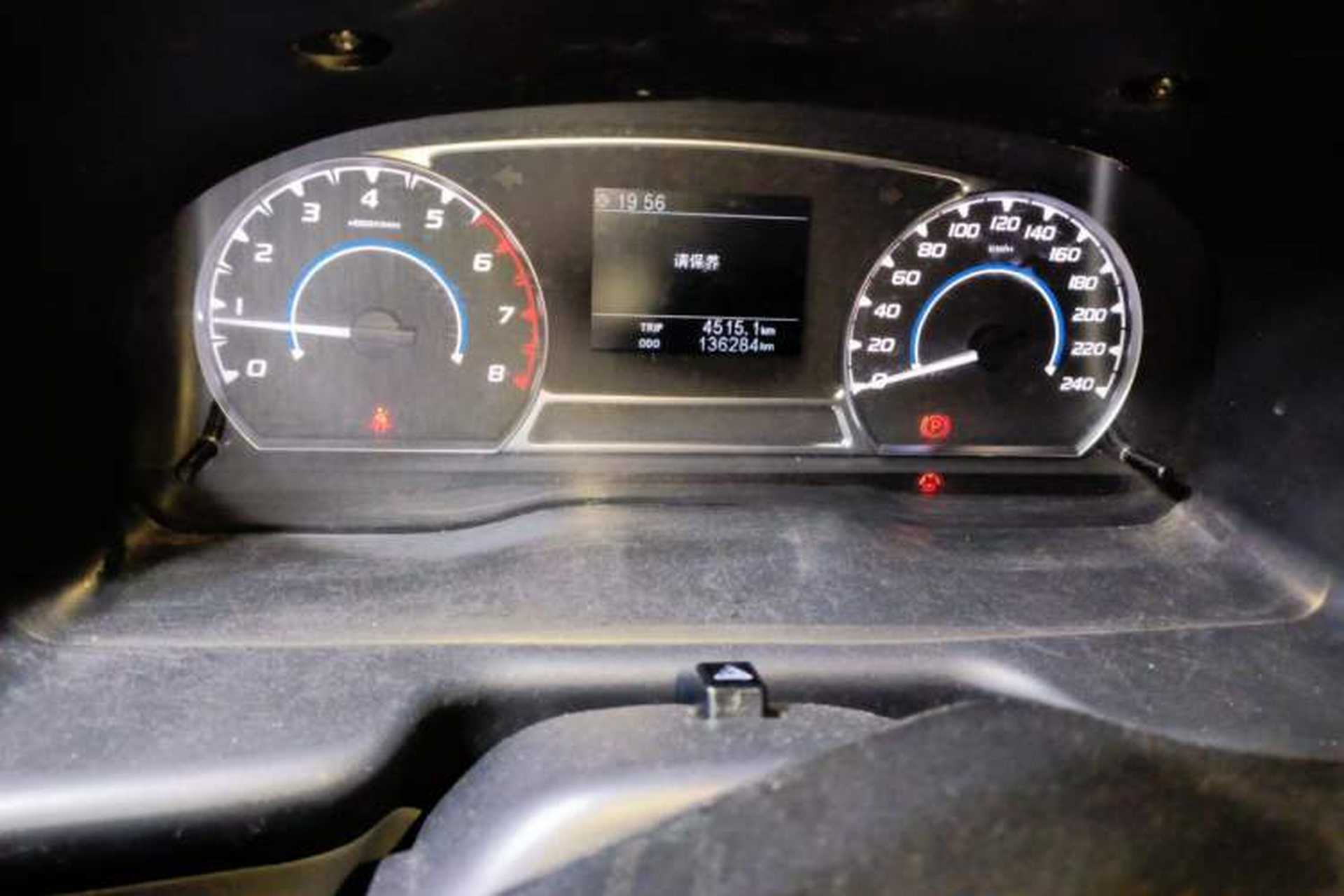 Used JMC Transit 2019 2.8T Commercial Version Short Wheelbase Mid-Roof 6-Seater China VI JX493 Instrument Cluster