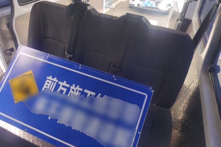Used JMC Transit 2019 2.8T Commercial Version Short Wheelbase Mid-Roof 6-Seater China VI JX493 Interior 4
