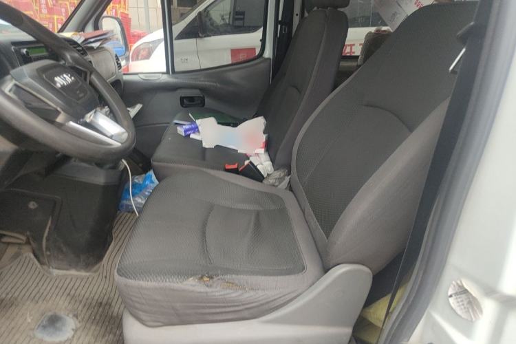 Used JMC Transit 2019 2.8T Commercial Version Short Wheelbase Mid-Roof 6-Seater China VI JX493 Left Front Seat