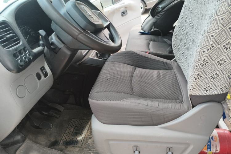 Used JMC Transit 2019 2.8T Commercial Version Short Wheelbase Mid-Roof 6-Seater China VI JX493 Left Front Seat