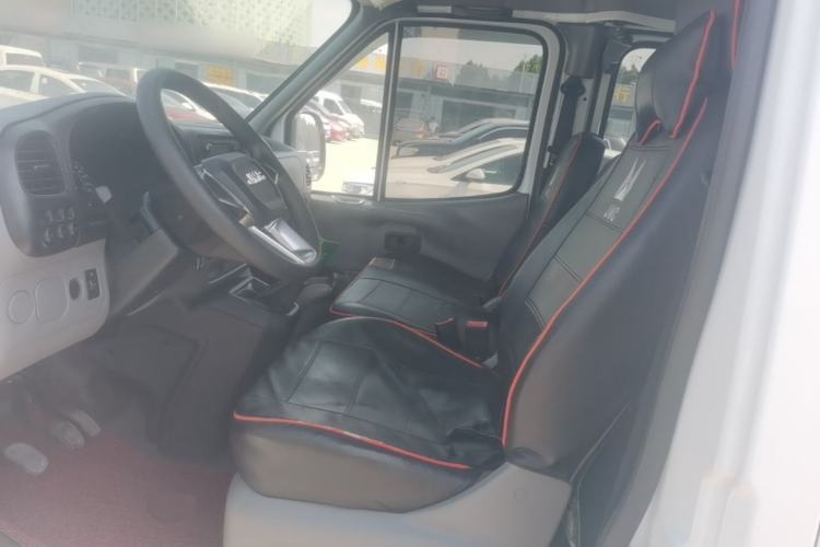 Used JMC Transit 2019 2.8T Commercial Version Short Wheelbase Mid-Roof 6-Seater China VI JX493 Left Front Seat