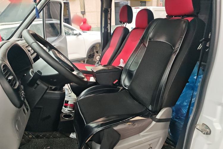 Used JMC Transit 2019 2.8T Commercial Version Short Wheelbase Mid-Roof 6-Seater China VI JX493 Left Front Seat