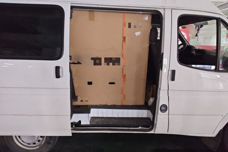 Used JMC Transit 2019 2.8T Commercial Version Short Wheelbase Mid-Roof 6-Seater China VI JX493 Left Rear Seat