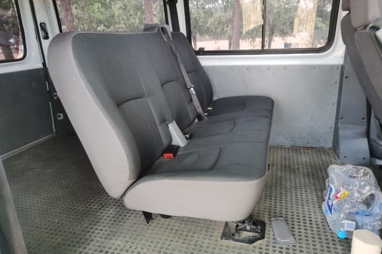 Used JMC Transit 2019 2.8T Commercial Version Short Wheelbase Mid-Roof 6-Seater China VI JX493 Left Rear Seat