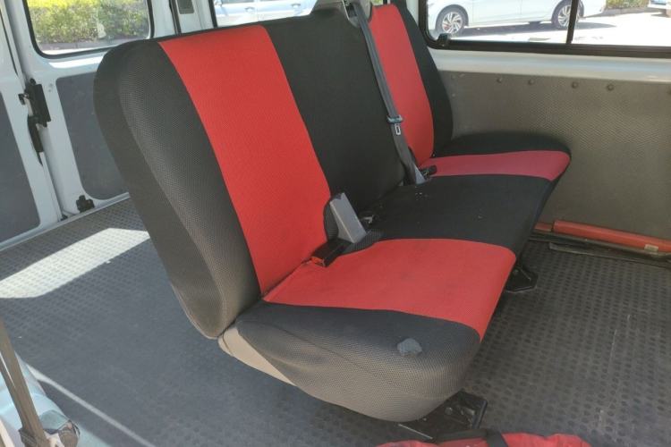 Used JMC Transit 2019 2.8T Commercial Version Short Wheelbase Mid-Roof 6-Seater China VI JX493 Left Rear Seat