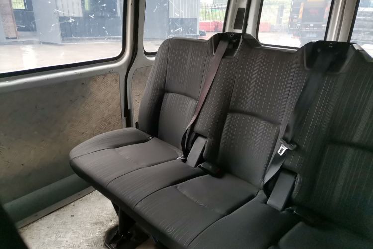 Used JMC Transit 2019 2.8T Commercial Version Short Wheelbase Mid-Roof 6-Seater China VI JX493 Left Rear Seat