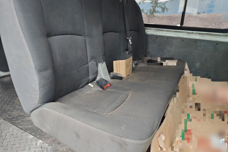 Used JMC Transit 2019 2.8T Commercial Version Short Wheelbase Mid-Roof 6-Seater China VI JX493 Left Rear Seat