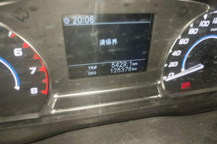 Used JMC Transit 2019 2.8T Commercial Version Long Wheelbase Mid-Roof 6-Seater Rear Single Tire China VI Emission Standard – JX493 Odometer Close Up