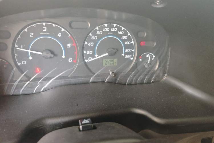 Used JMC Transit  Odometer Close Up
