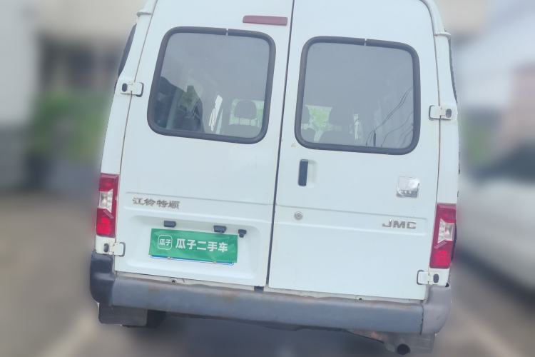 Used JMC Transit 2019 2.8T Commercial Version Short Wheelbase Mid-Roof 6-Seater China VI JX493 Rear