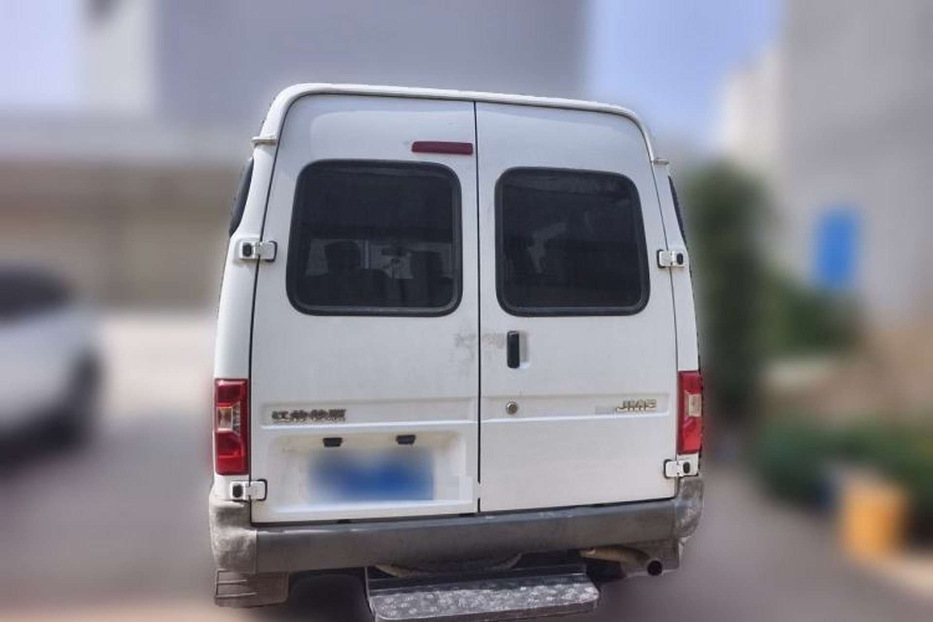 Used JMC Transit 2019 2.8T Commercial Version Short Wheelbase Low Roof 6-Seater China VI Emission Standard JX493 Rear