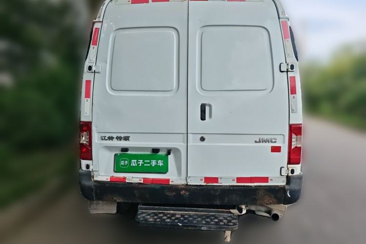Used JMC Transit 2019 2.8T Commercial Version Short Wheelbase Mid-Roof 3-Seater China VI Standard JX493 Rear