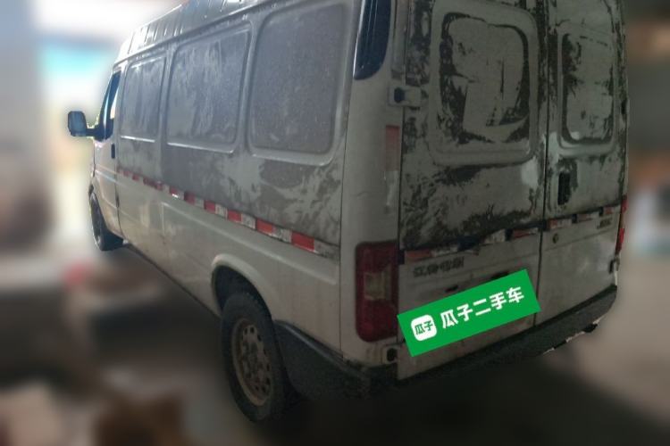 Used JMC Transit 2019 2.8T Commercial Version Long Wheelbase Mid-Roof 3-Seater Rear Single Tire China VI Emission Standard – JX493 Rear Left 45 Deg