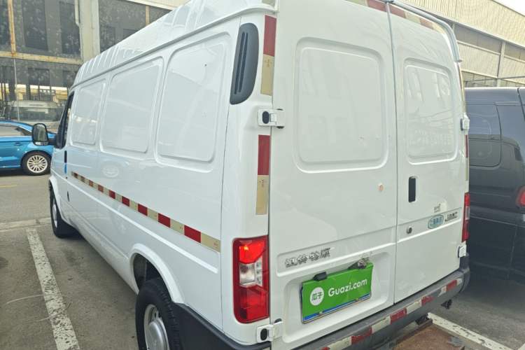 Used JMC Transit 2019 2.8T Commercial Version Long Wheelbase Mid-Roof 3-Seater Rear Single Tire China VI Emission Standard – JX493 Rear Left 45 Deg