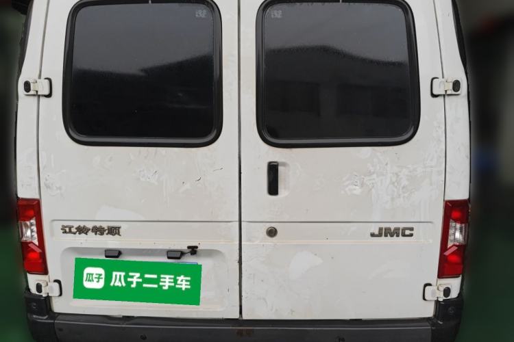 Used JMC Transit 2019 2.8T Commercial Version Short Wheelbase Mid-Roof 6-Seater China VI JX493 Rear