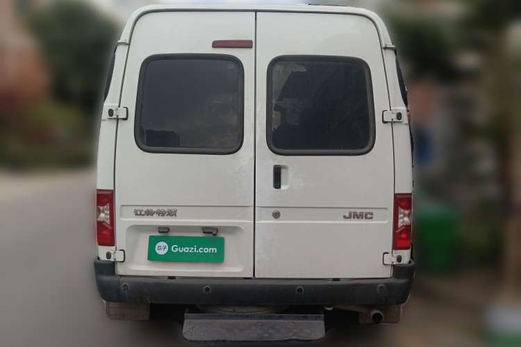 Used JMC Transit 2019 2.8T Commercial Version Short Wheelbase Mid-Roof 6-Seater China VI JX493 Rear
