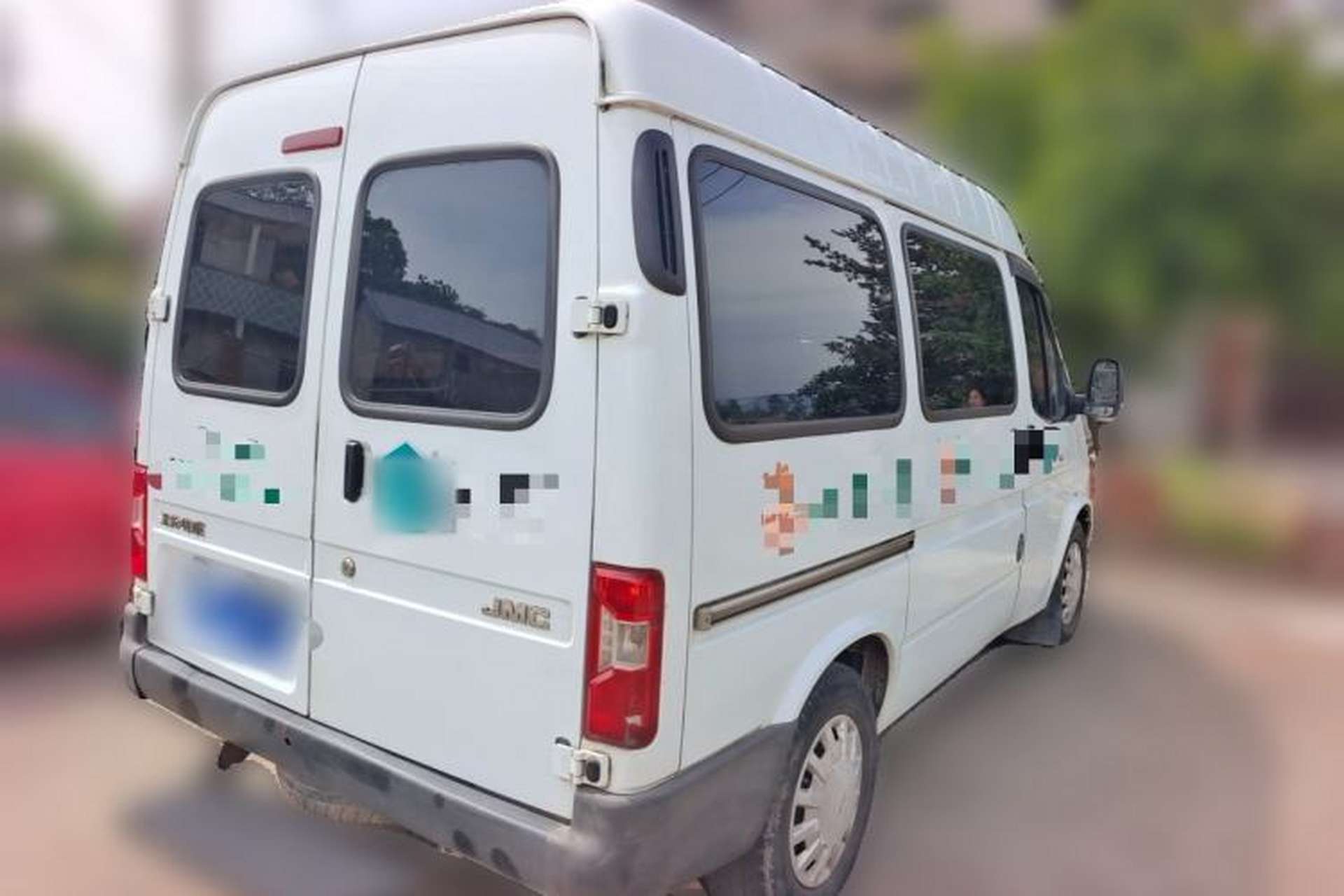 Used JMC Transit 2019 2.8T Commercial Version Short Wheelbase Low Roof 6-Seater China VI Emission Standard JX493 Rear Right 45 Deg