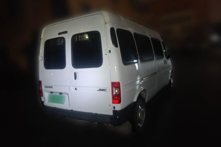 Used JMC Transit 2019 2.8T Commercial Version Long Wheelbase Mid-Roof 6-Seater Rear Single Tire China VI Emission Standard – JX493 Rear Right 45 Deg