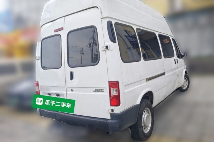 Used JMC Transit 2019 2.8T Commercial Version Long Wheelbase High Roof 6-Seater Rear Single Tire China VI Emission Standard – JX493 Rear Right 45 Deg