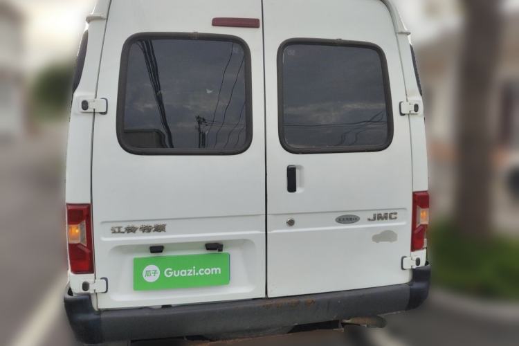 Used JMC Transit 2019 2.8T Commercial Version Short Wheelbase Low Roof 6-Seater China VI Emission Standard JX493 Rear