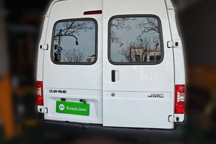 Used JMC Transit 2019 2.8T Commercial Version Short Wheelbase Mid-Roof 6-Seater China VI JX493 Rear