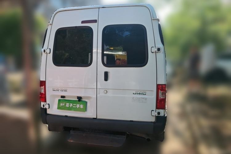 Used JMC Transit 2019 2.8T Commercial Version Short Wheelbase Mid-Roof 6-Seater China VI JX493 Rear