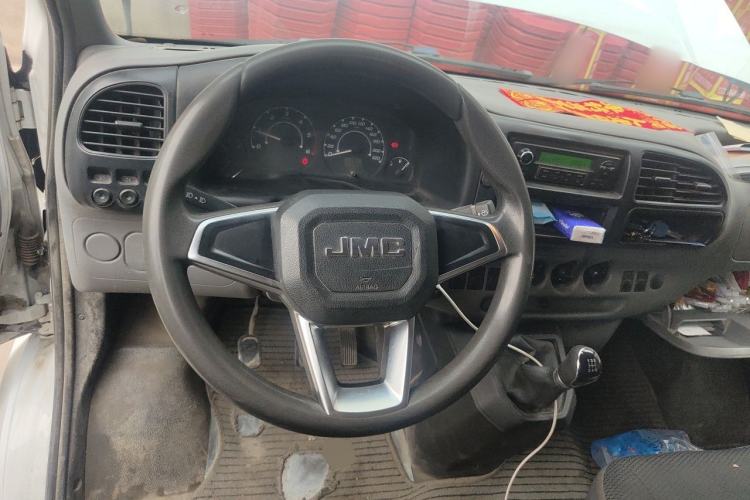 Used JMC Transit 2019 2.8T Commercial Version Short Wheelbase Mid-Roof 6-Seater China VI JX493 Steering Wheel