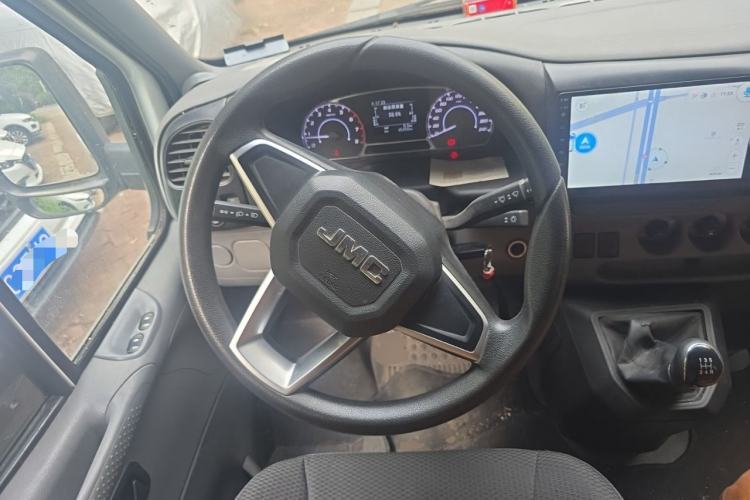 Used JMC Transit 2019 2.8T Commercial Version Short Wheelbase Mid-Roof 6-Seater China VI JX493 Steering Wheel
