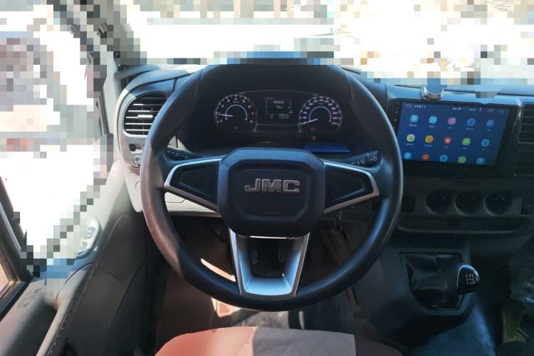 Used JMC Transit 2019 2.8T Commercial Version Intelligent Automatic Transmission Short Wheelbase Mid-Roof Design 6 Seats China VI Emission Standard – JX493 Steering Wheel