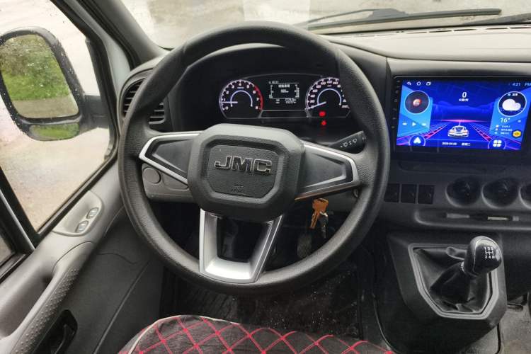 Used JMC Transit 2019 2.8T Commercial Version Short Wheelbase Mid-Roof 6-Seater China VI JX493 Steering Wheel