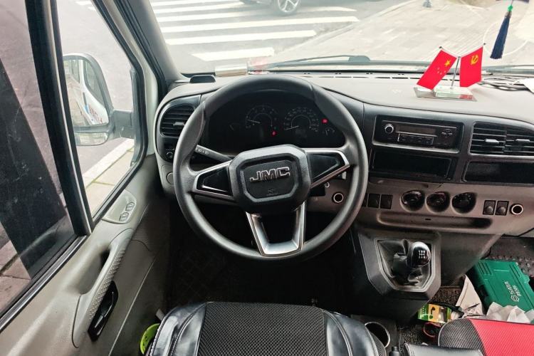 Used JMC Transit 2019 2.8T Commercial Version Short Wheelbase Mid-Roof 6-Seater China VI JX493 Steering Wheel