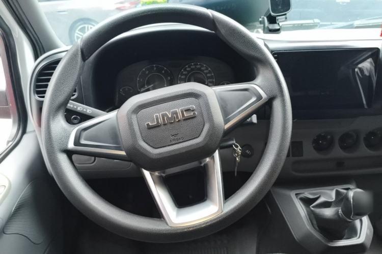 Used JMC Transit 2019 2.8T Commercial Version Short Wheelbase Mid-Roof 6-Seater China VI JX493 Steering Wheel