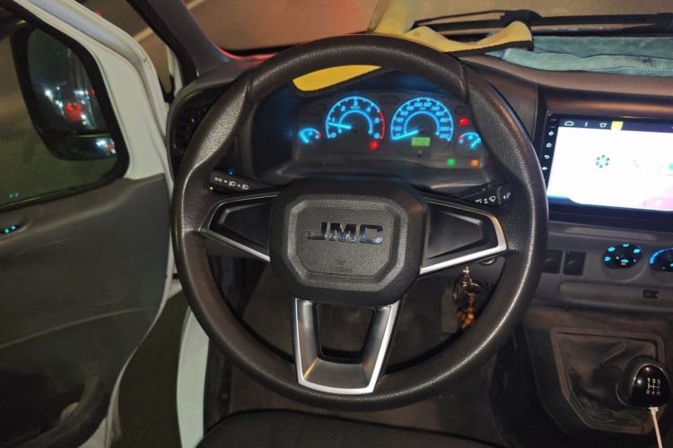 Used JMC Transit 2019 2.8T Commercial Version Short Wheelbase Mid-Roof 6-Seater China VI JX493 Steering Wheel