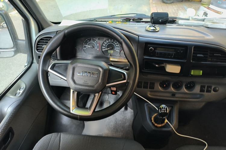 Used JMC Transit 2019 2.8T Commercial Version Short Wheelbase Mid-Roof 6-Seater China VI JX493 Steering Wheel