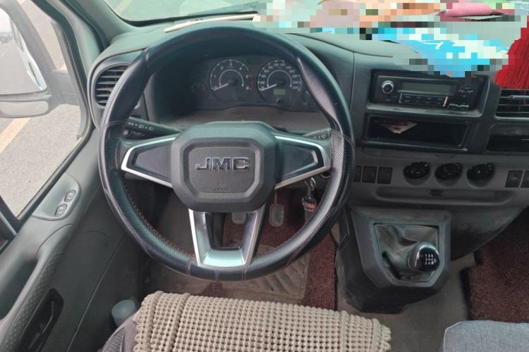 Used JMC Transit 2019 2.8T Commercial Version Short Wheelbase Mid-Roof 6-Seater China VI JX493 Steering Wheel